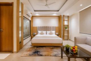 OPO Horizon Stanley Delhi Airport - FREE Airport Pick Up or Drop - 5