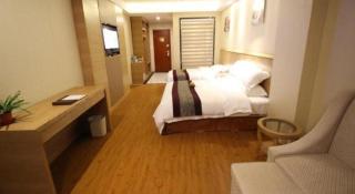 GreenTree Inn Jiangsu Wuxi Huishan High-Speed Rail Qianzhou Chongwen Road Business Hotel - 3
