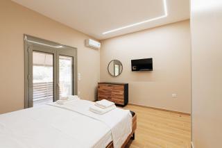 Chalkida Escape Luxury Garden Retreat - 4