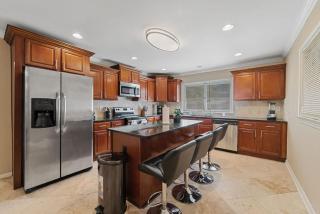 Atlanta Family Retreat Stylish 4BR Sleeps 8 - 7