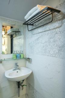 NB Aura House - 6