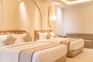The Surya Golden Palace - 4