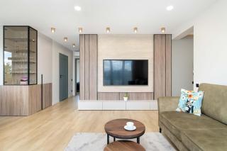 Modern Apartment with Garage and 3 Balconies in Wroclaw by Renters Prestige - 2