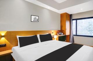Hotel O Kahilipara Guwahati Formerly Nirvis Grand - 0