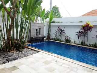 Saren Kayutulang, Quiet 3BR Pool Villa, Canggu - 7