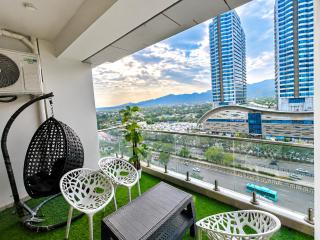 Premium 2BR Executive Suite Elysium Tower - 8