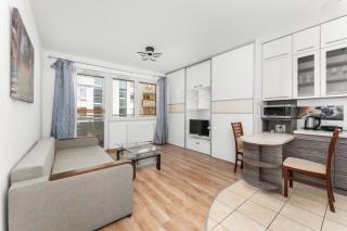Tauron Arena Cosy Apartment by BookingHost - 3