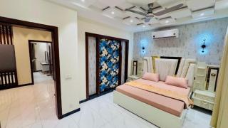 Luxury Stay - 6