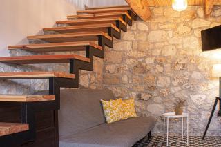 Art & Stone 1910 GuestHouse - 3