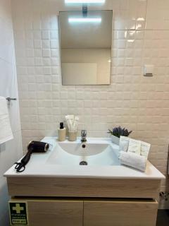 Villa Pestana - Peaceful Ocean Retreat - 1