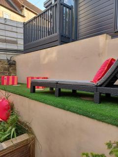 Modern brand new open plan cabin Sleeps 3 with Parking and Patio - 8