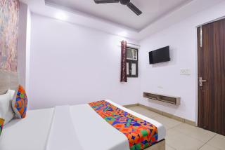 FabHotel Snereya - 4