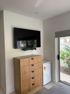 Garden Room in the Heart of Cotton Tree Maroochy - 0