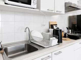 Exclusive Urban Apt 1BR - Ultra Fast Wifi - Thong Lo - 2