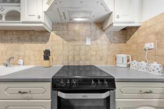 Londons Dreamy Thames River Escape in Putney 2 Mins from Station - 8