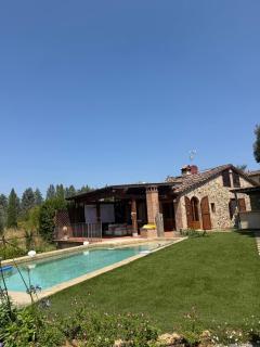 Casale in fiore con piscina nel chianti - 0