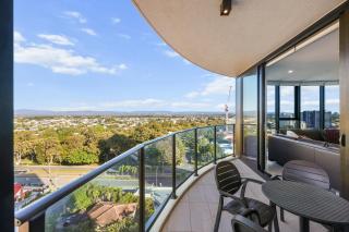 Penthouse Style - Sleeps 8 & Baby - 2BR & Rooftop - 5