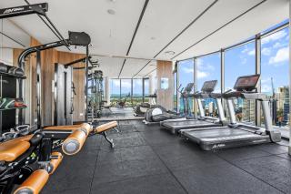 Penthouse Style - Sleeps 8 & Baby - 2BR & Rooftop - 4
