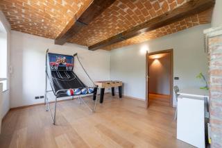 Exclusive Villa with Swimming Pool and Tennis Area - 1