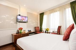Golden Sail Hotel & Travel - 6