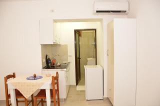 Sea Vista Apartments - 9