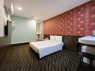 Lumière Town Hotel - 7
