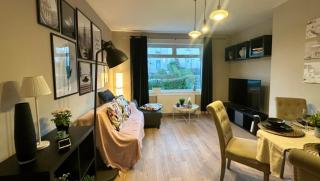 House with a back yard, ground floor on Holly Street, up to 8guests - 2