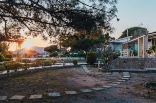 Amalia House Garden - 7