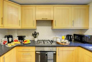 Modern 2 Bed House Sleeps 6 Southam Town Centre - Inspire Homes Ltd - 6