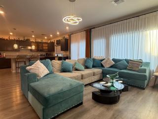 Yr 2023 Brand new HOUSE 5Br 4,5Ba close strip - 7
