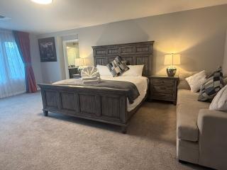 Yr 2023 Brand new HOUSE 5Br 4,5Ba close strip - 6