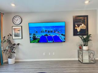Yr 2023 Brand new HOUSE 5Br 4,5Ba close strip - 4