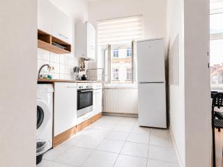 Cozy 2-Bedroom Apartment Near Prater & Danube - 7