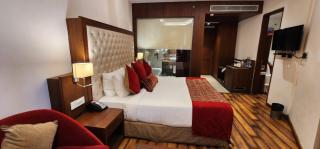 Royale Retreat Hotel & Spa Near Mall Road - 5