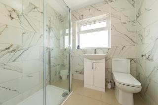 4 Beds Free Parking Fully Equipped Home - 7