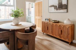 Stylish York Retreat- Walk to Center & Parking - 9