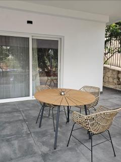 Nefeli Nikiana Rooms - 2
