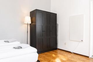 Modern Apartment Near Danube Canal - 6
