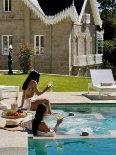 Villa Boutique 1880-Romantic Historic Boutique Hotel with Outdoor Jacuzzi - 4