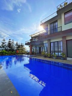 Twinpine villa - 0
