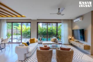 StayVista at Villa De Amara - Outdoor Pool & BBQ - 4