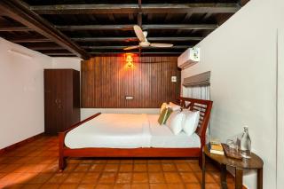 Alaya Stays Mangaly Heritage 270-Year-Old 3 BHK Authentic Kerala Heritage Villa with Courtyard & Garden - 7