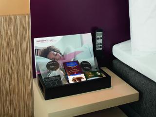 Mövenpick Hotel Zurich Airport - 8