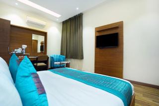 Elaris hotel - 0