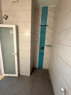 Queens Homestay - 3