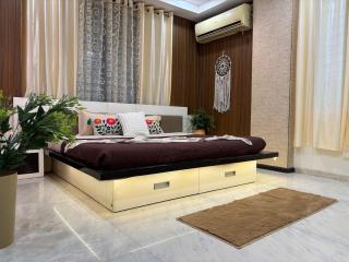 Homly Stays 4BHK Apartment Saket - 7