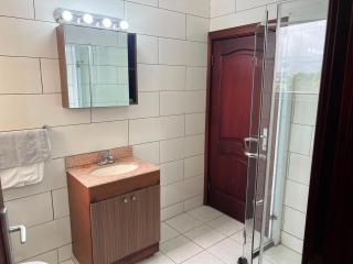 Exquisite 2 Bedroom Apartment for Family with Pool - 1