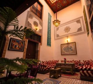 DAR bab jdid- Steps from historic sites - 8