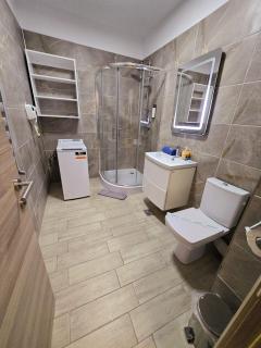 SeaSide Holiday Luxury Family Apartment - Beach Pool & Spa Resort langa plaja - 4