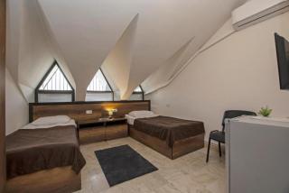Seasons Hotel - 5